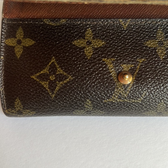 Louis Vuitton LV Monogram Snap Wallet - Picture 14 of 17